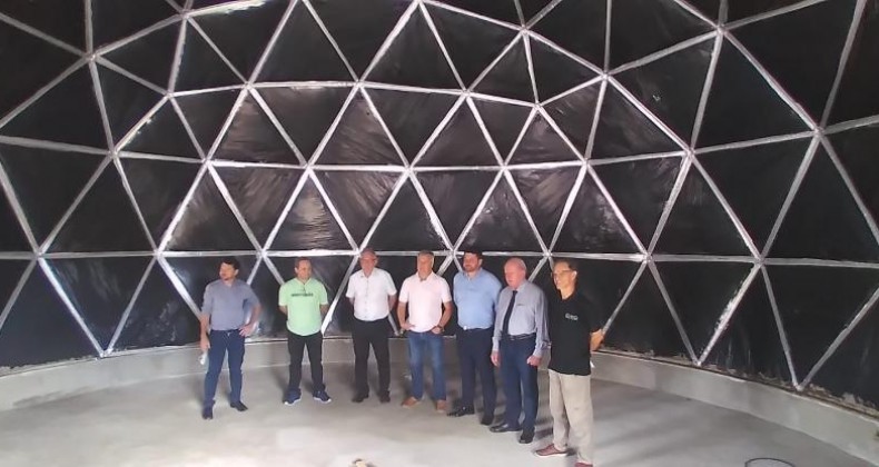 Deputados visitam obras do planetário da UDESC Pinhalzinho