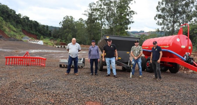 Nova Erechim adquire novos equipamentos para agricultura