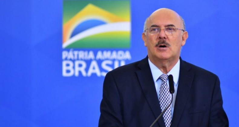 PF prende ex-ministro da Educação Milton Ribeiro